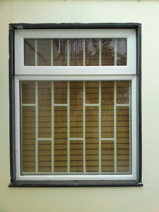 Internal Step Pattern Security Grille